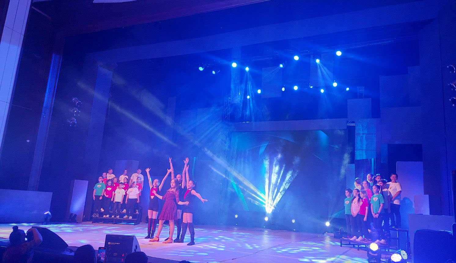 IMG b54bba4ebcce418bf91b69d947ef8460 V